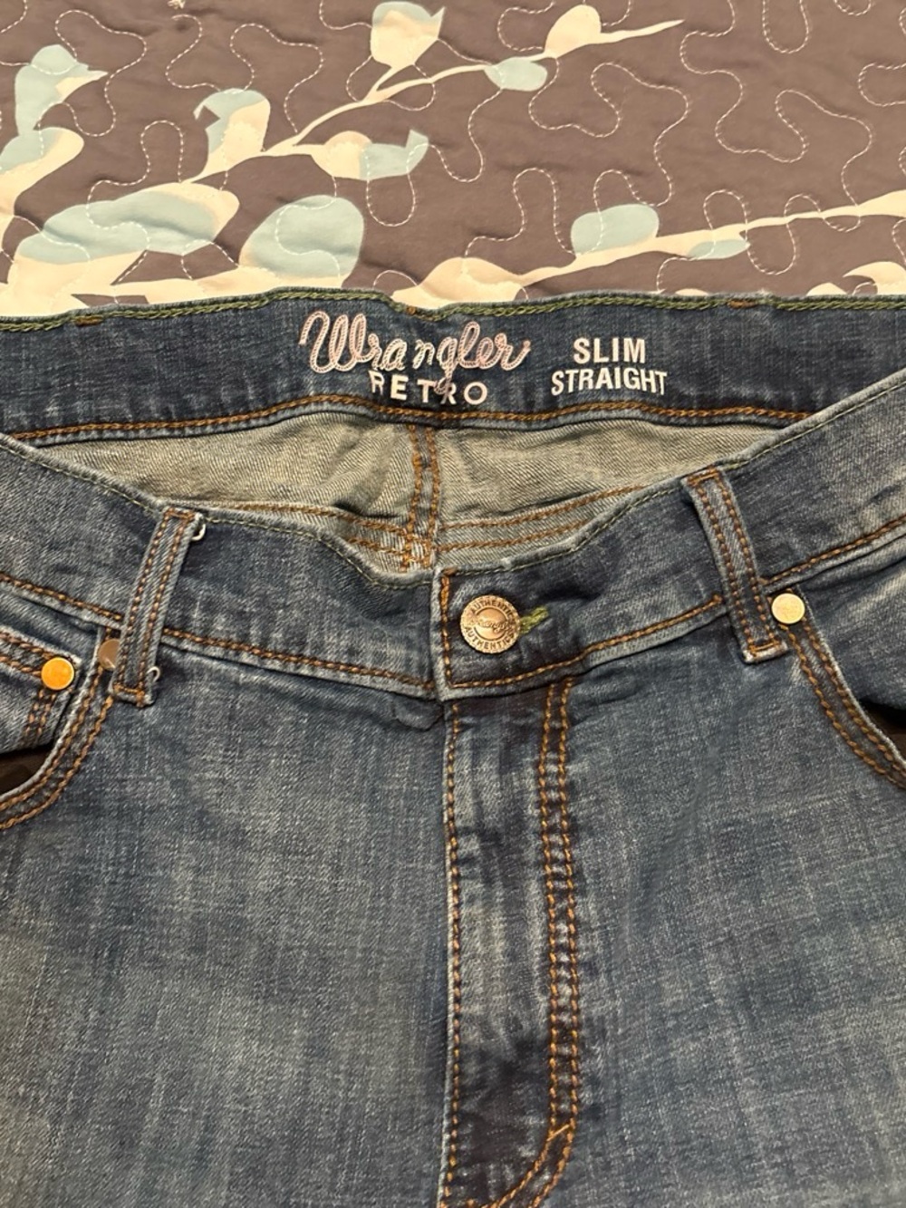 Wrangler blue denim straight jeans with contrast stitching